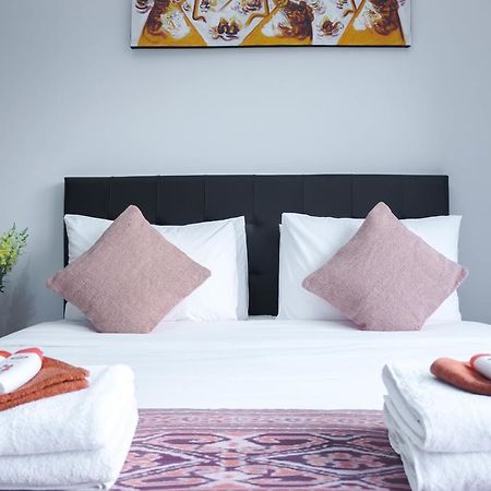 The Cupcake Suites Jakarta Kültér fotó